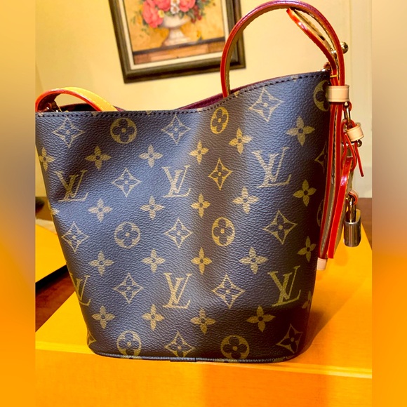 Louis Vuitton Monogram Shoulder limited edition purse long/ short strap/ wallet - Picture 6 of 17